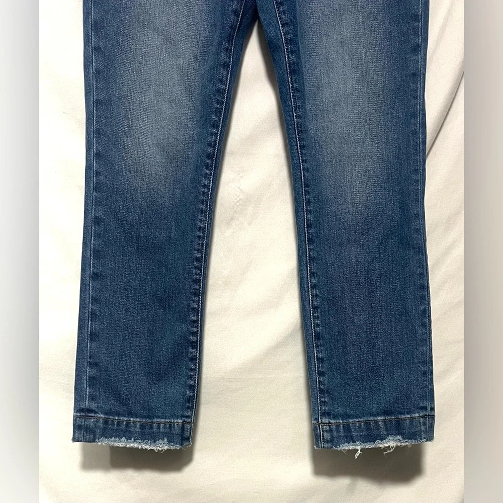 Miss Me High Rise Straight Leg Distressed Denim Jeans Button Fly Classic Fit
